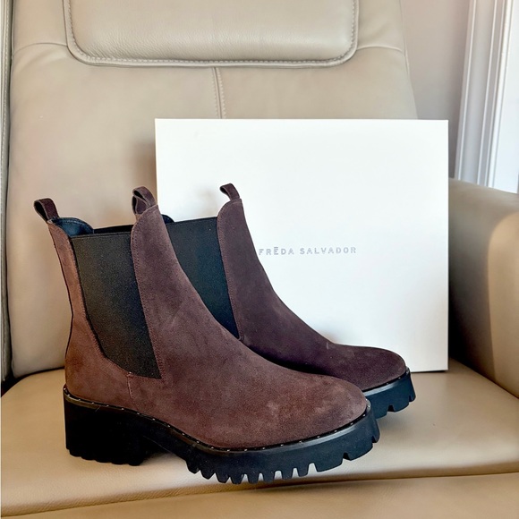New Freda Salvador Brooke Rain Resistant Boots - Picture 2 of 16